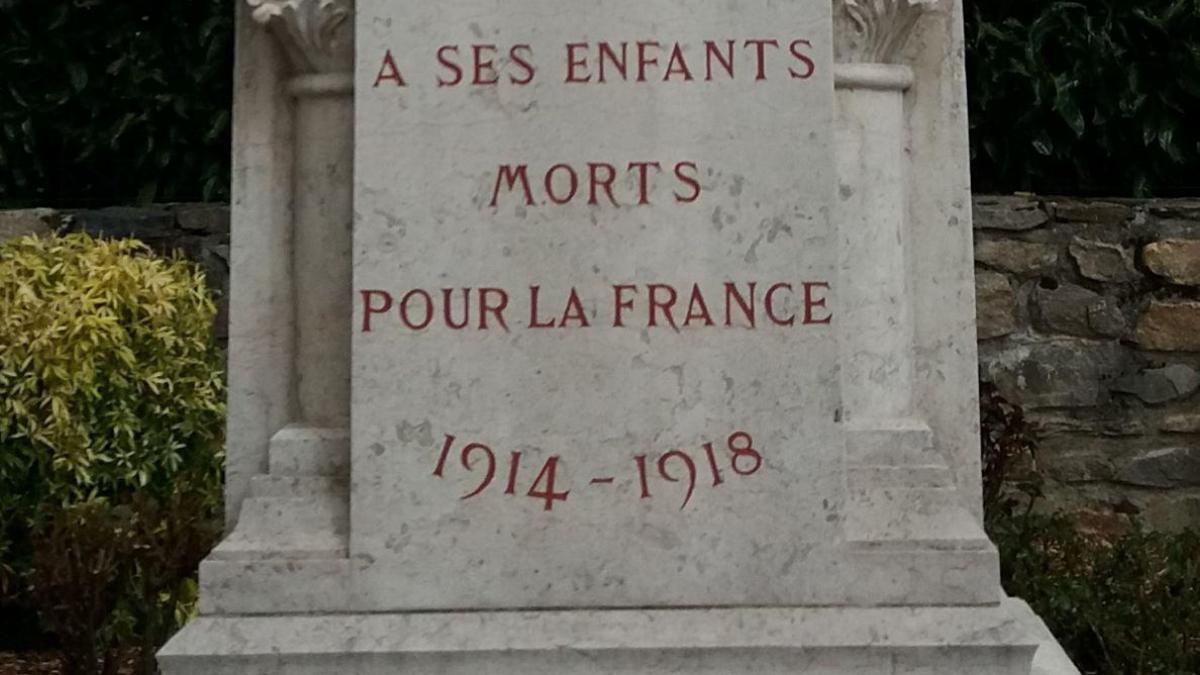 Monument aux morts st romain en jarez loire 21 redimensionne pour mon site